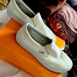 Women’s Classic Slip-On Vans, 8